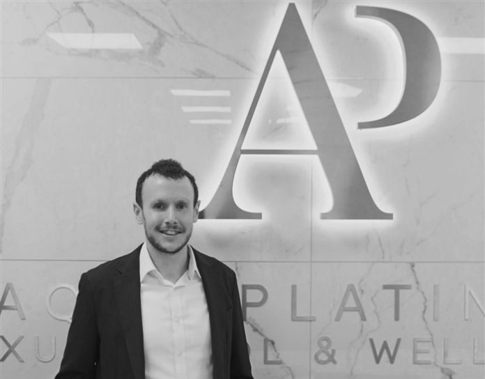 Dominic Searle - Aqua Platinum - The Luxury Pool & Spa Brand